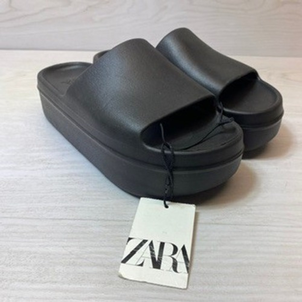 Zara Womens 7.5 Platform Slide Sandals Minimalist Black Rubber Chunky Wedge Sole
